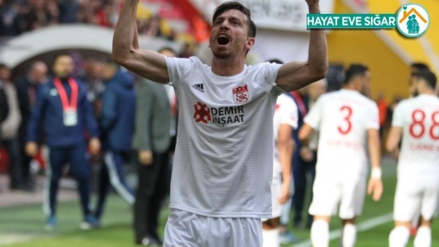 Mert Hakan Yandaş: 'Futbol oynamayı çok özledim'