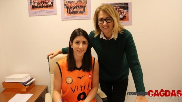 Merve Dalbeler yeniden Eczacıbaşı VitrA'da