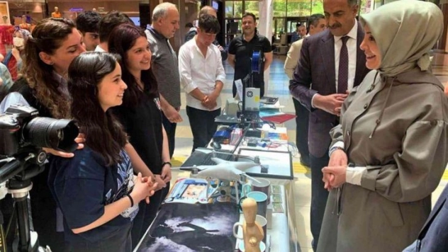 Meslek lisesi öğrencilerinin projeleri görücüye çıktı
