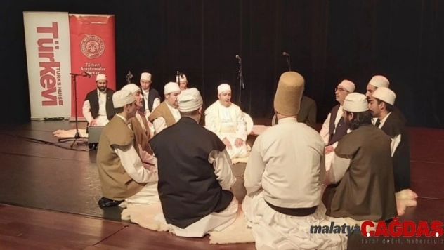 Mevlana Amsterdam'da anıldı