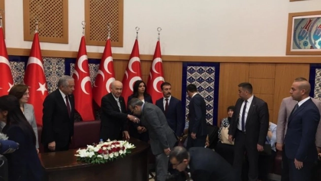 MHP lideri Bahçeli Cumhurbaşkanlığı Hükümet Sistemi'nin devamlı arkasındayız