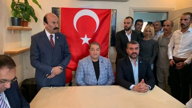 MHP teşkilatından Kamu-Sen'e hayırlı olsun ziyareti