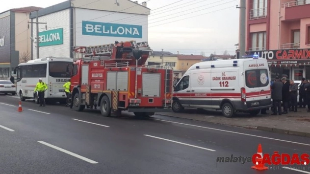 Midibüsün çarptığı lise öğrencisi hayatını kaybetti