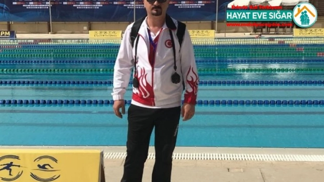 Mili takım Antrenörü Pelit'ten 'evde spor' a teşvik