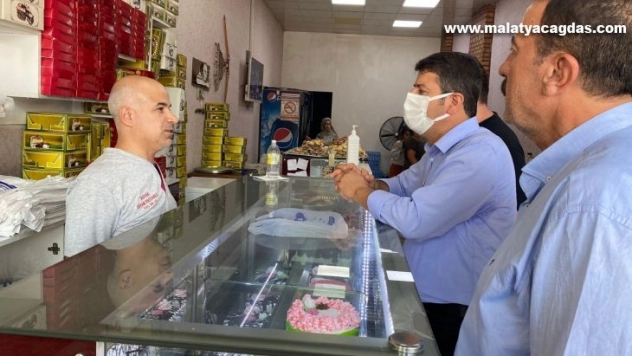 Milletvekili Tutdere, esnaflarla bir araya geldi