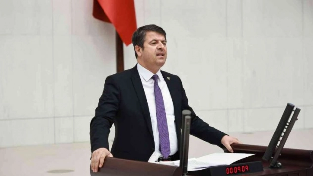 Milletvekili Tutdere, tütüne hapis cezasının kaldırılmasını istedi