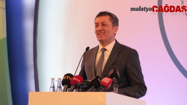 Milli Eğitim Bakanı Selçuk: 'Rehberlik hizmetlerine yönelik beklentilerin karşılanıyor olması çok önemli'