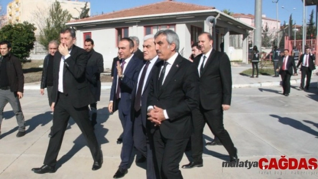 Milli Eğitim Bakanı Selçuk Kilis'te Eğitim alanlarını gezdi