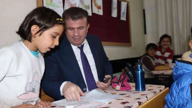 Milli Eğitim Müdürü Aşçı Kahta'da incelemelerde bulundu