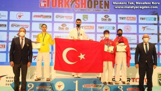 Milli taekwondoculardan 3 madalya