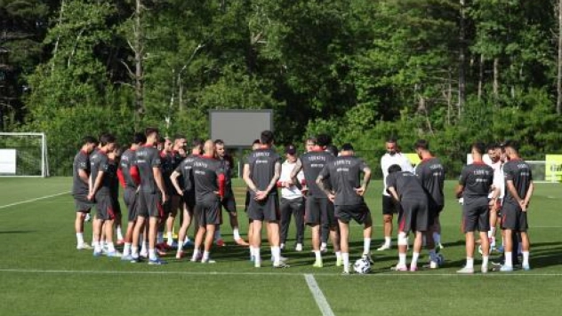 Milliler, Amerika Kampına Boston'da Start Verdi