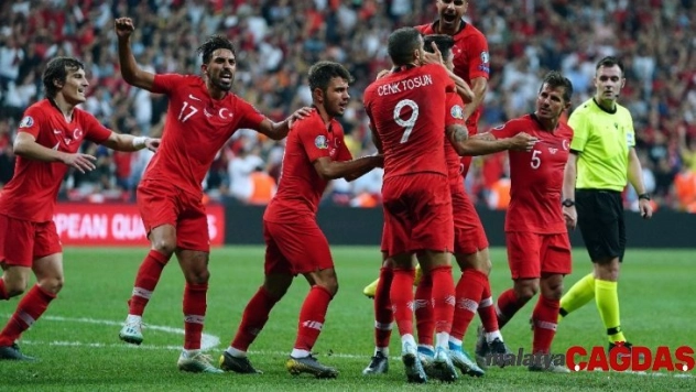 Millilerin Avrupa Futbol Şampiyonası'ndaki rakipleri belli oluyor