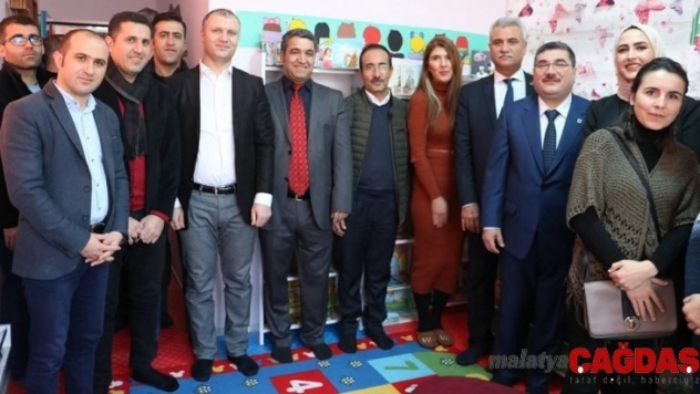 Minik Laleler Kreş ve Anaokulu'nda kütüphane açılışı