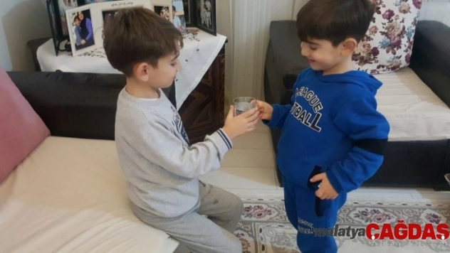 Minikler 'iyilik elimizde' dediler