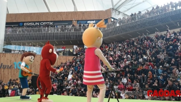 Minikler eğlence dolu bir tatil için 10 Burda'daydı