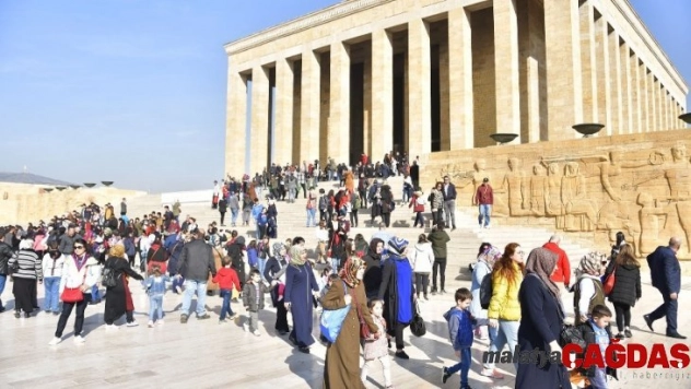 Miniklerden Anıtkabir ziyareti
