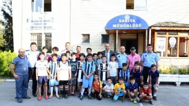 Miniklerden Mamak zabıtasına anlamlı ziyaret