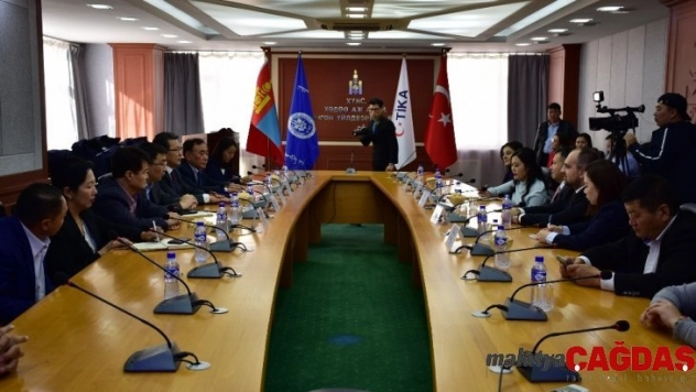 Moğolistan'da veteriner hekimlere TİKA desteği
