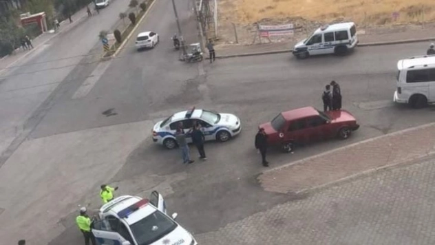 Motosiklet ile otomobil çarpıştı: 1 yaralı