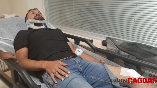 Motosiklet polis otosuna çarptı: 1 yaralı