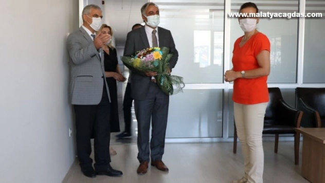 Müdür Gönen göreve başladı