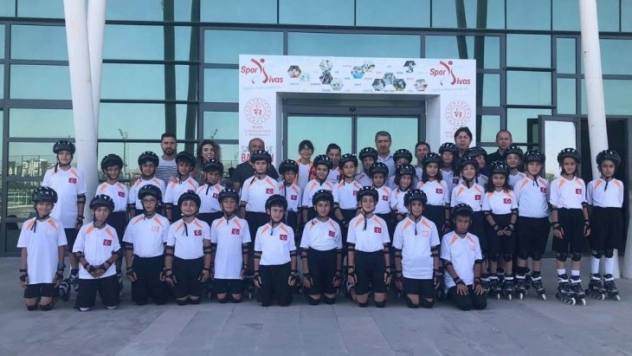 Müdür Tunç, kayak idmanlarını takip etti