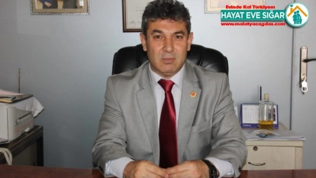 Muhtar, maaşının yarısını bağışladı