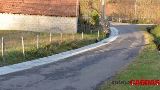 Muhtar ve vatandaşlardan Başkan Babaoğlu'na alt yapı teşekkürü