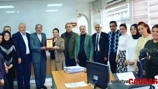 Yeşilyurt SYDV'ye teşekkür plaketi