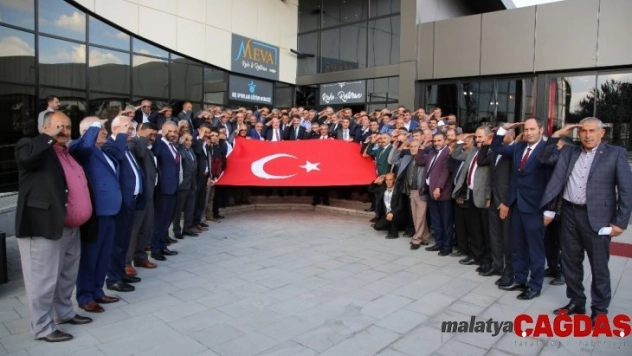 Muhtarlardan Mehmetçiğe selam