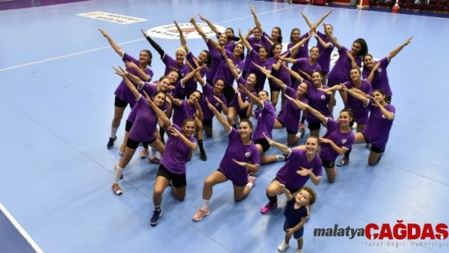 Muratpaşa Belediyespor kupa için sahaya çıkacak