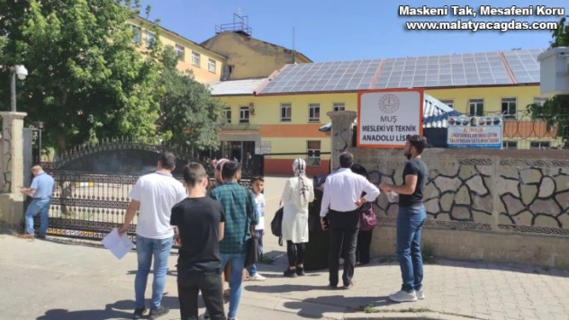 Muş'ta YKS heyecanı başladı