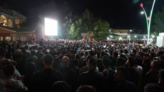 Muşspor'un Nesine 2. Lig'e yükselmesi kentte sevinçle karşılandı