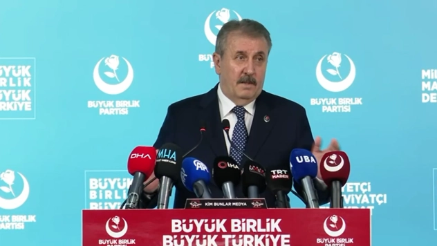 Mustafa Destici'den 'Kızılcık Şerbeti' Dizisine Tepki