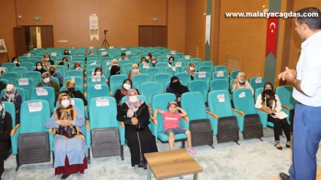 Mutlu evliliğe ilk adım projesinde eğitimler devam ediyor