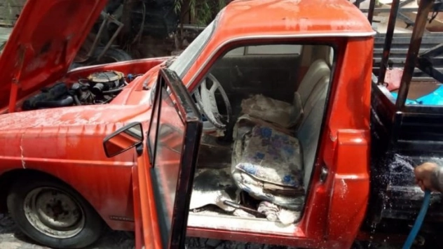 Nallıhan'a araç yangını büyümeden söndürüldü