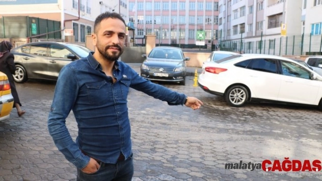 Nankör kedi, hayatını kurtaran genci tırmaladı