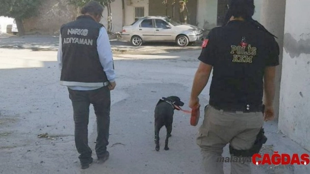 NARKO ekipleri, uyuşturucuya geçit vermiyor