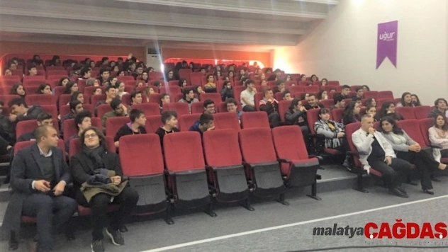 Nazilli Belediyesi öğrencileri yalnız bırakmıyor