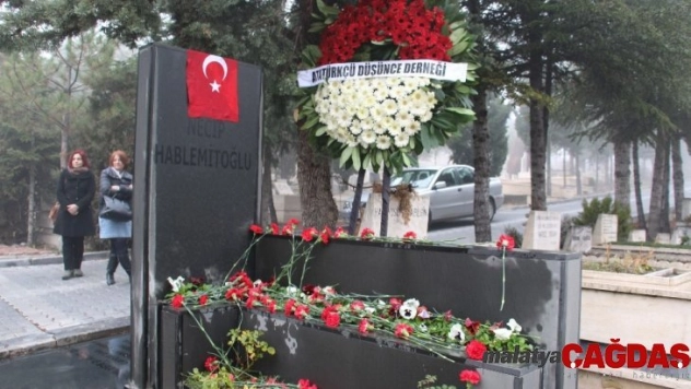 Necip Hablemitoğlu ölümünün 17. yılında mezarı başında anıldı