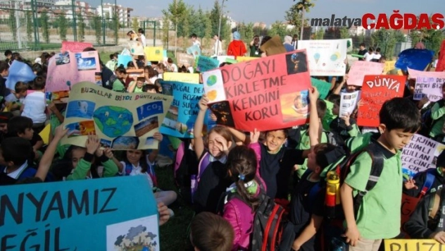 Nesibe Aydın'dan, küresel iklim değişikliği eylemlerine büyük destek