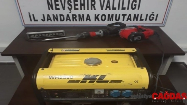 Nevşehir'de kaçak kazı yapan 2 kişi yakalandı