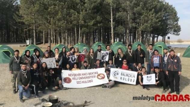 NEVÜ Balıkçılık ve İzci Kulüpleri çadır kurup kamp yaptı