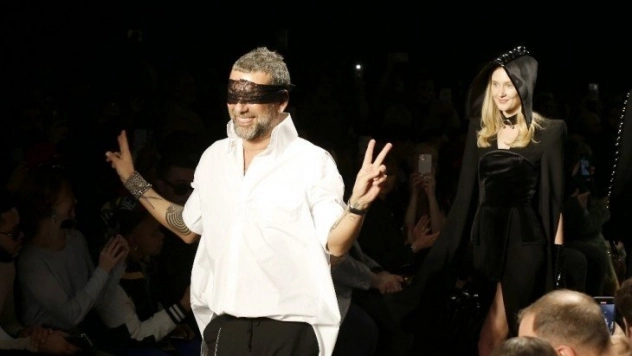 New York Fashion Week'te Hakan Akkaya rüzgarı