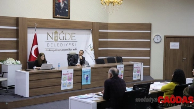 Niğde Belediye Başkanı Emrah Özdemir Sağlıklı Şehir Projesi sunumuna katıldı