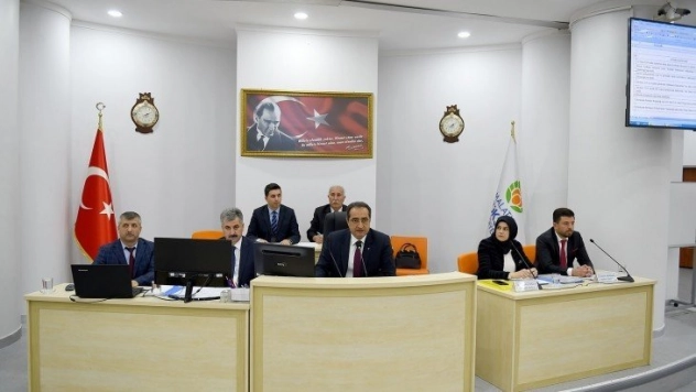 Nisan toplantılarına devam ediyor