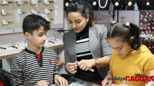 Odunpazarı'nda 'Lületaşı Altın Ellerde' atölye çalışması yapıldı