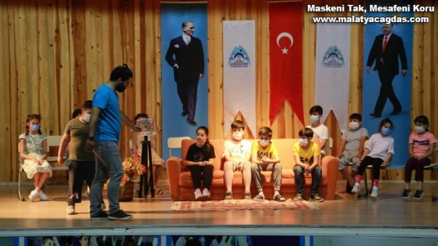 Öğrenci ve velilerden Kuş'a teşekkür