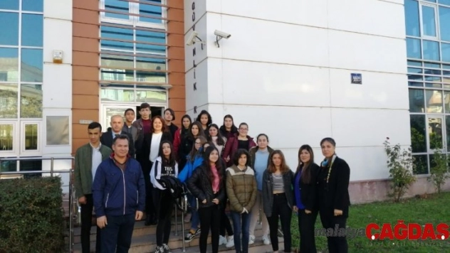 Öğrenciler bazı kurumları gezdi, bilgi aldı