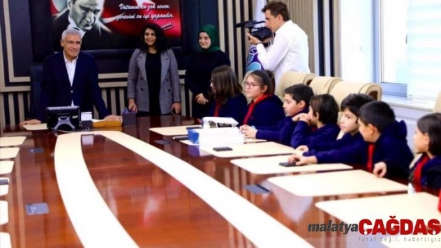 Öğrenciler sordu, Başkan Güder cevapladı